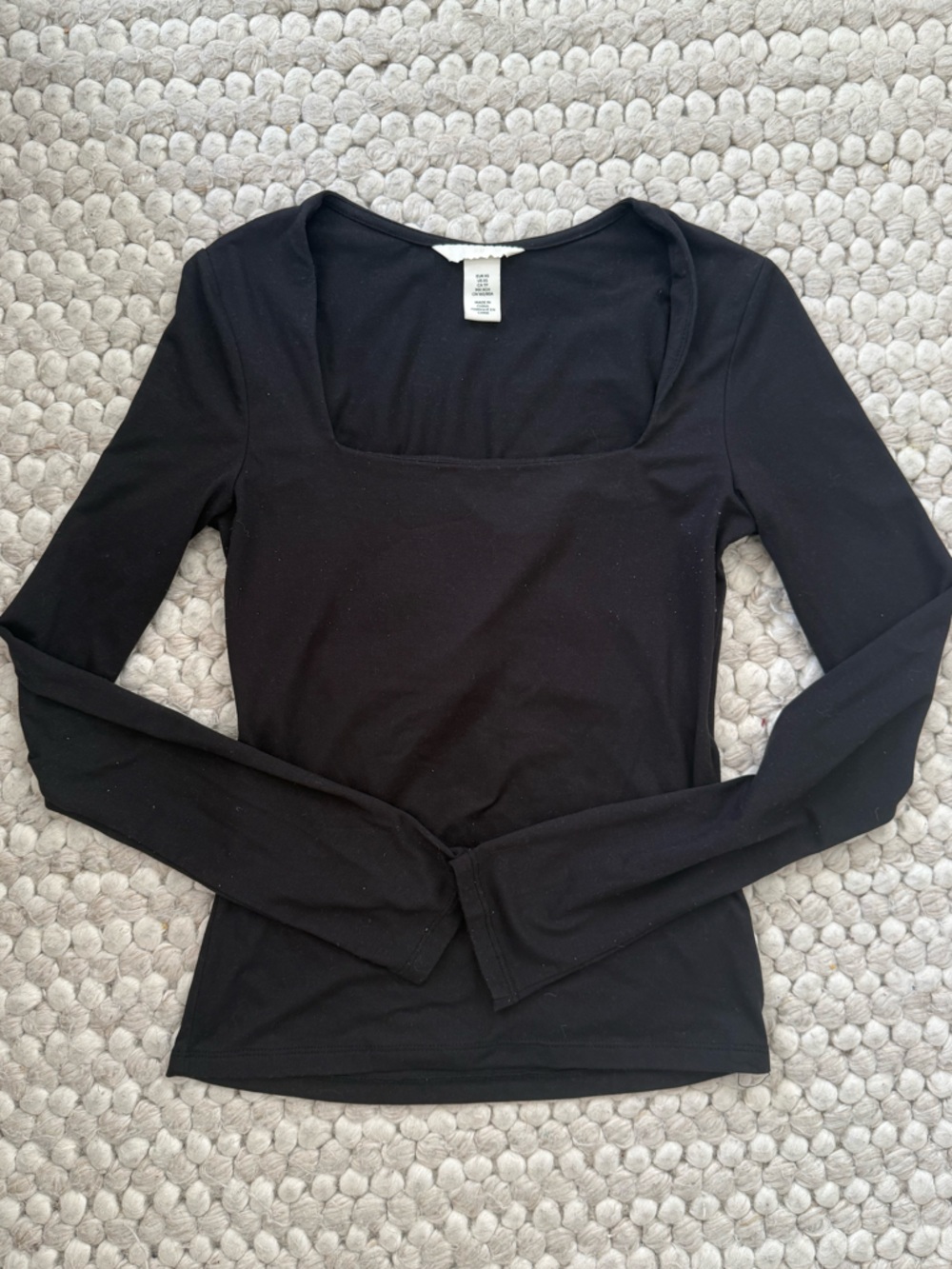 Black Long-Sleeve Scoop Square Neck Tee